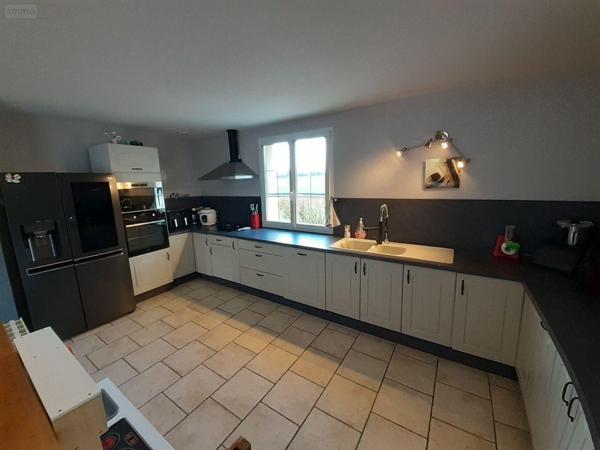 Maison à vendre à Écommoy dans la Sarthe (72220), ref : 023/2102