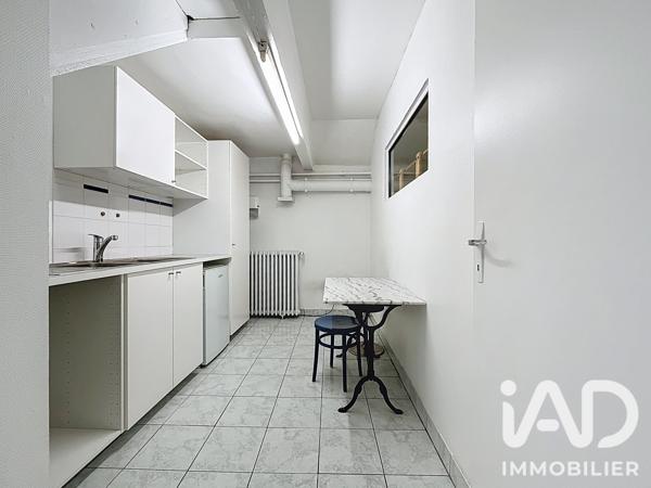 Murs commerciaux  à vendre 82 m² Courbevoie