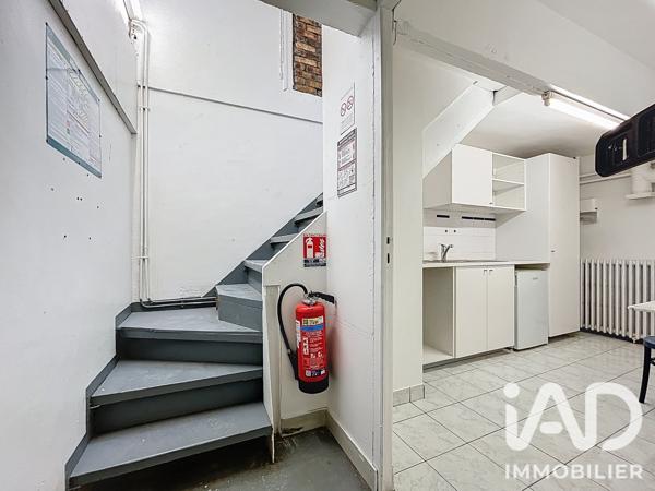 Murs commerciaux  à vendre 82 m² Courbevoie