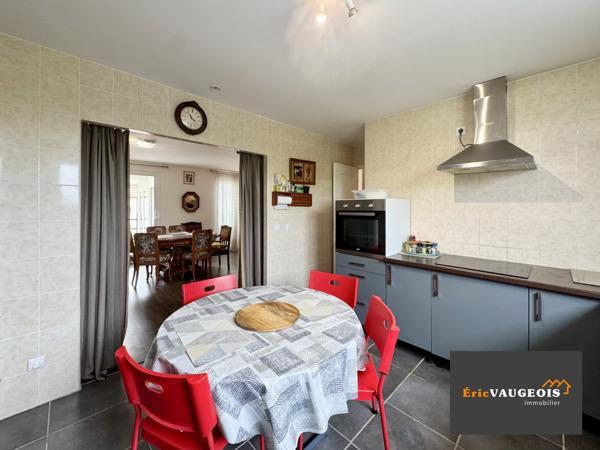 Coulommiers (77120) Maison plain-pied sur sous-sol. Terrain 1000m² Rebais