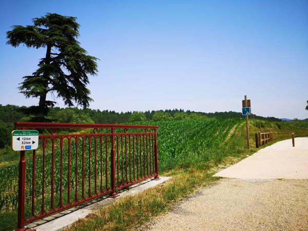 Vente Propriété 10 pièces 1188 m2 à Sainte-Colombe-sur-l'Hers