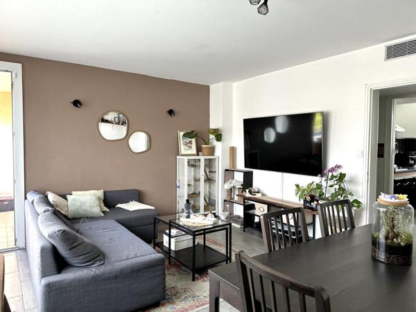 Dans un petit collectif de 2 étages, secteur GRAND LARGE