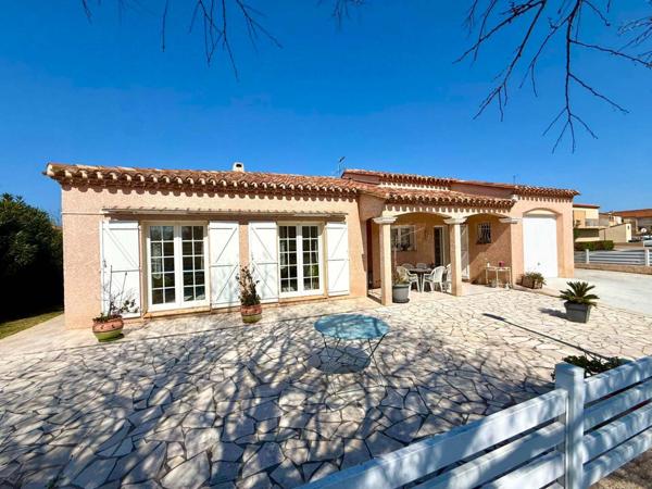 Villa T4 de 116 en plain-pied sur parcelle de 528 m² à Saint-Estève
