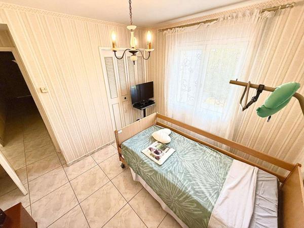 Villa T4 de 116 en plain-pied sur parcelle de 528 m² à Saint-Estève
