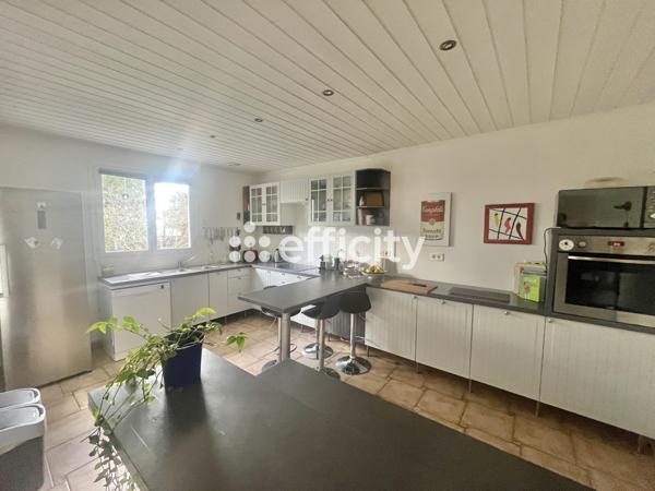 Maison 6 pièces - 160 m² Exclusivité efficity