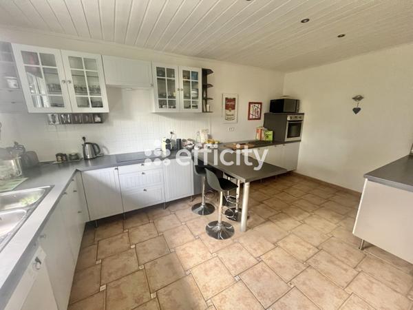 Maison 6 pièces - 160 m² Exclusivité efficity