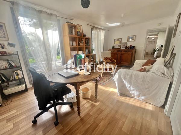 Maison 6 pièces - 160 m² Exclusivité efficity