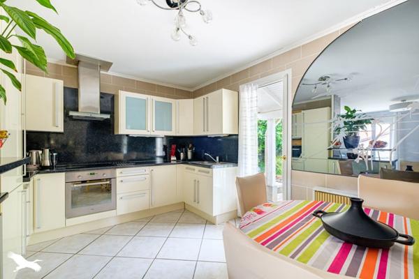 Maison à vendre |                                       Saint-Laurent-de-Mure |                                        4 pièces  |  99,8 m²