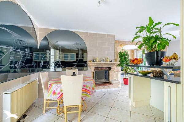 Maison à vendre |                                       Saint-Laurent-de-Mure |                                        4 pièces  |  99,8 m²