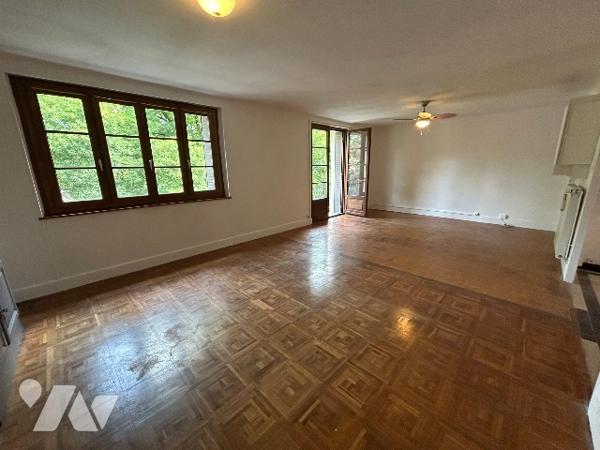 Appartement T3 Traversant  – 79 m² –Centre ville Chambéry (Avenue de Lyon)