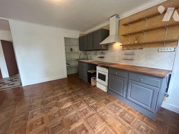 Appartement T3 Traversant  – 79 m² –Centre ville Chambéry (Avenue de Lyon)