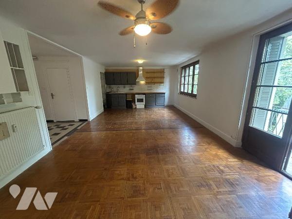 Appartement T3 Traversant  – 79 m² –Centre ville Chambéry (Avenue de Lyon)