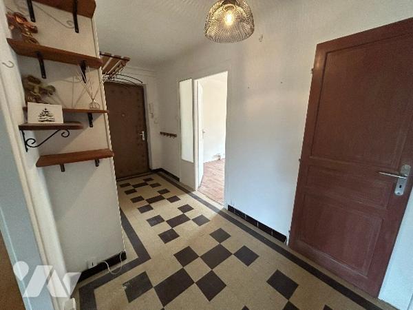 Appartement T3 Traversant  – 79 m² –Centre ville Chambéry (Avenue de Lyon)