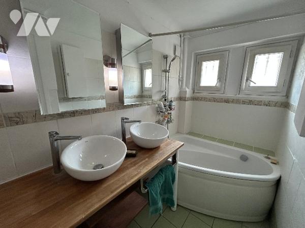 Appartement T3 Traversant  – 79 m² –Centre ville Chambéry (Avenue de Lyon)