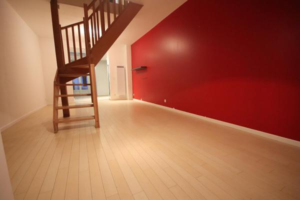 A LOUER : Maison à MARCQ EN BAROEUL • rue Montgolfier - Marcq-en-Baroeul • 1 030 € CC • Réf. 001-00565-001