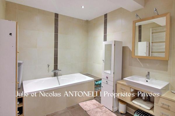 Appartement  3 pièce(s) 124 m2