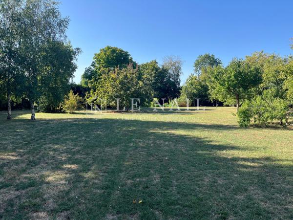 Charmant manoir des XVe et XVIIe siècles dans la Sarthe