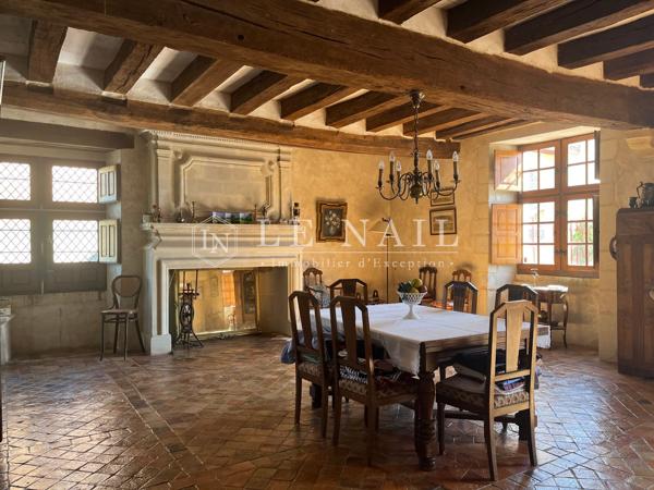 Charmant manoir des XVe et XVIIe siècles dans la Sarthe