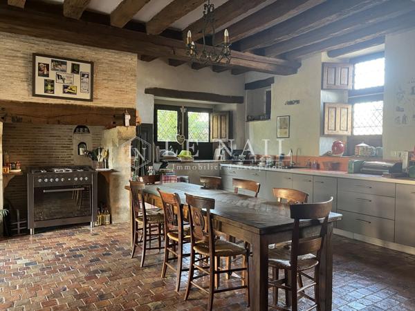 Charmant manoir des XVe et XVIIe siècles dans la Sarthe