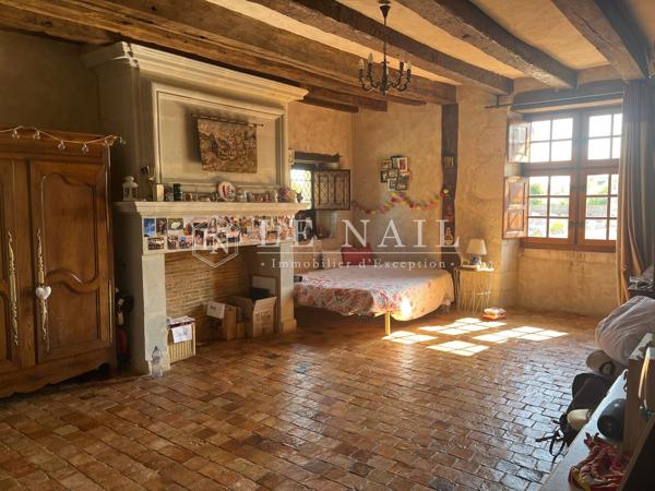Charmant manoir des XVe et XVIIe siècles dans la Sarthe
