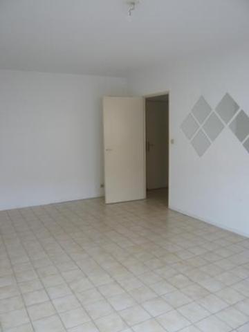 Appartement t2 , terrasse et place de parking
