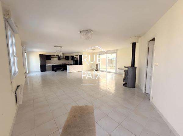 86190 VOUILLE Maison plain-pied 3 chambres - Vouillé 86190 -Terrain 645 m²