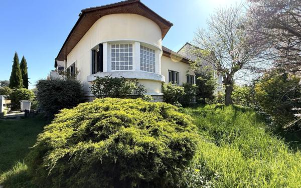 Maison à vendre    5 pièces • 90 m2 Antony