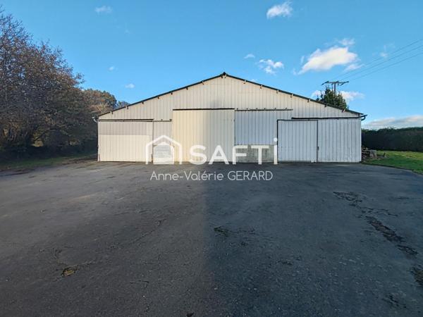 Pavillon 89m² avec grand bâtiment de stockage