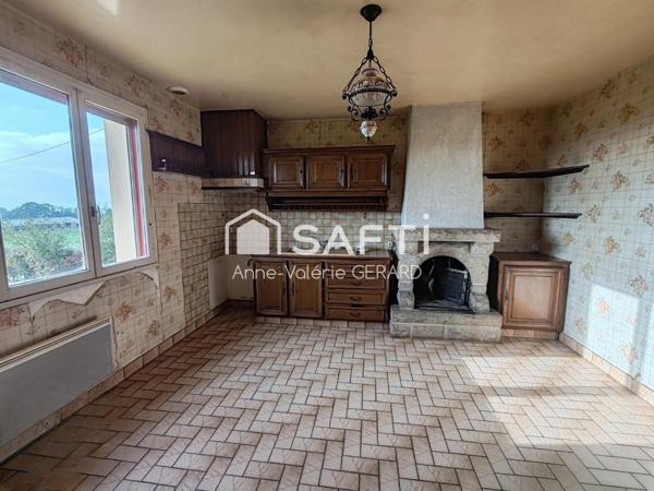 Pavillon 89m² avec grand bâtiment de stockage