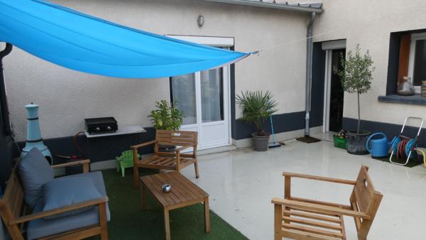 MAISON de VILLE 4 chambres - TERRASSE et GARAGE