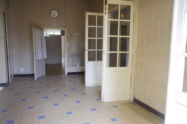 VIC FEZENSAC (32) à vendre Grande maison de ville de 230 m² avec grange, atelier et jardin.