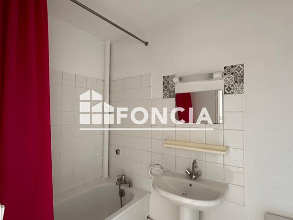 Location Studio 28.07 m² - RESIDENCE BRIAND 1 Dijon 21000
