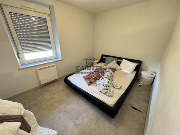 IMMEUBLE COMPOSÉ DE 6 LOGEMENTS, UNE DÉPENDANCE ET UN PARKING À LURE