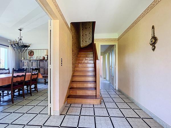 Chatou Maison familiale 787 950 € **  - Référence  159974