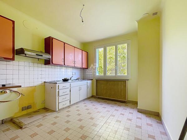 Chatou Maison familiale 787 950 € **  - Référence  159974