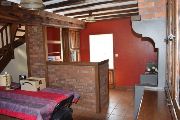 Propriete à vendre à Ambrières-les-Vallées en Mayenne (53300), ref : 53075/37