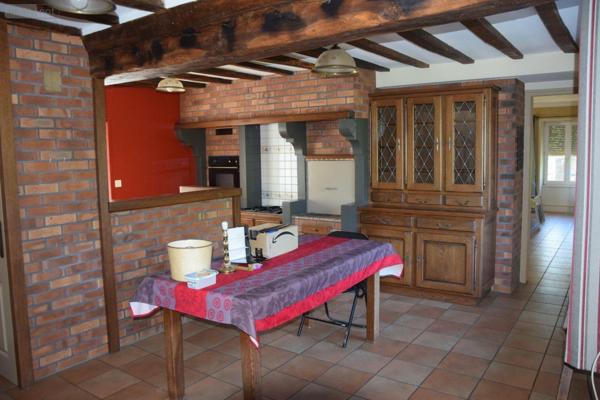 Propriete à vendre à Ambrières-les-Vallées en Mayenne (53300), ref : 53075/37