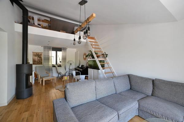 ALES (30100) – VILLA en PARFAIT ETAT – 3/4 CHAMBRES – DPE A – PISCINE CHAUFFEE – JACUZZI – EXPOSITION SUD-OUEST – GRAND GARAGE – CALME – SANS VIS-A-VIS