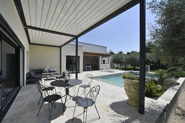 ALES (30100) – VILLA en PARFAIT ETAT – 3/4 CHAMBRES – DPE A – PISCINE CHAUFFEE – JACUZZI – EXPOSITION SUD-OUEST – GRAND GARAGE – CALME – SANS VIS-A-VIS