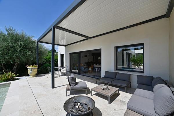 ALES (30100) – VILLA en PARFAIT ETAT – 3/4 CHAMBRES – DPE A – PISCINE CHAUFFEE – JACUZZI – EXPOSITION SUD-OUEST – GRAND GARAGE – CALME – SANS VIS-A-VIS