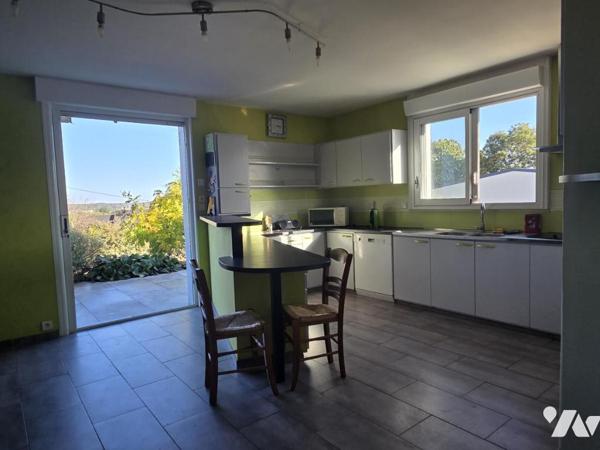 Maison individuelle avec accès de plain-pied, 143 m2 habitables, 5 chambres, sur terrain de 3.663 m2