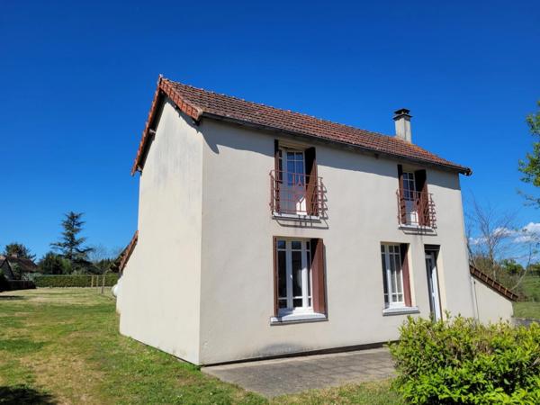 VALIGNY ( 03 ) Maison de village Beau jardin Garage Annexes