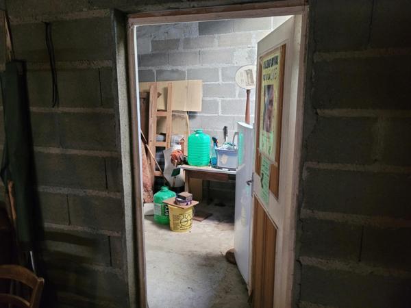 VALIGNY ( 03 ) Maison de village Beau jardin Garage Annexes