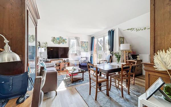 Appartement à vendre    3 pièces • 64,70 m2 Lamorlaye