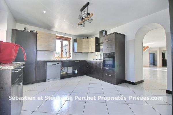 A vendre Maison en pierres 4 Chambres sur 1236 m2 de terrain