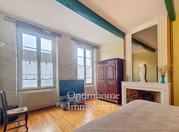 Grande maison bourgeoise garage et jardin