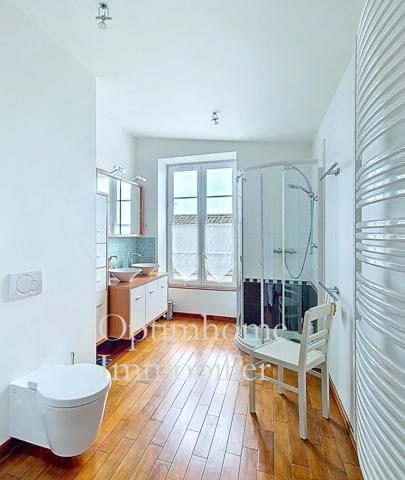 Grande maison bourgeoise garage et jardin