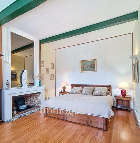 Grande maison bourgeoise garage et jardin