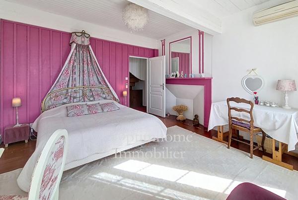 Grande maison bourgeoise garage et jardin