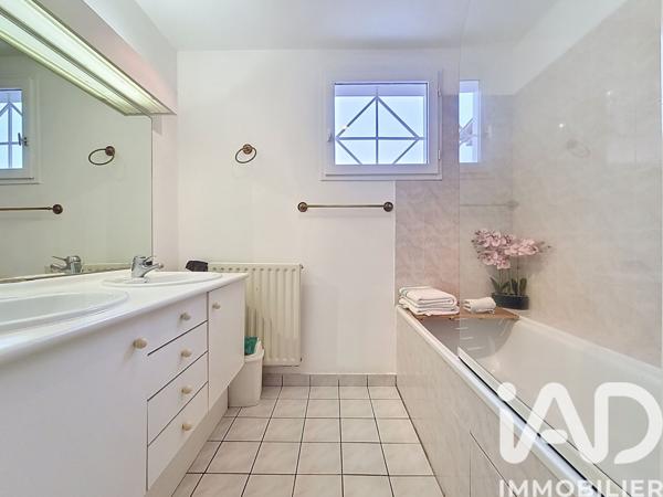 Maison à vendre 7 pièces 172 m² Chevry-Cossigny